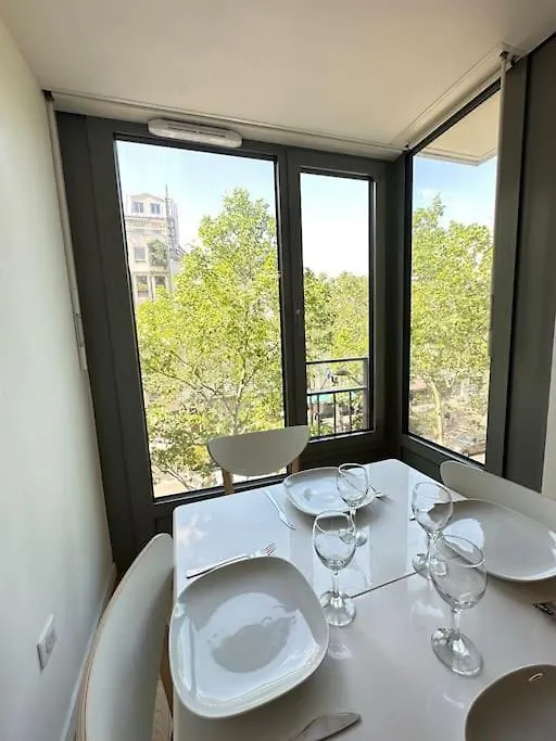 Appartement Moderne - Parc De La Villette -1Min Du Metro Paris Apartment